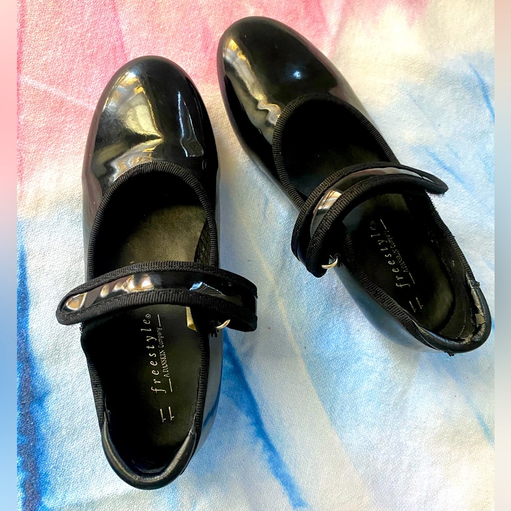 Girls Tap Shoes Used a Handful of Times